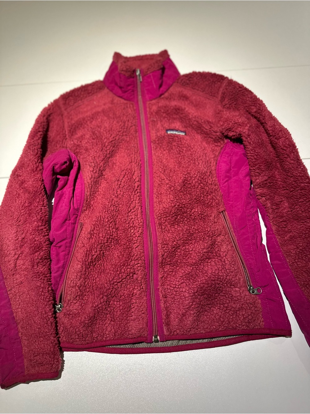 Patagonia Women's Raspberry and Magenta Sherpa Fleece Jacket